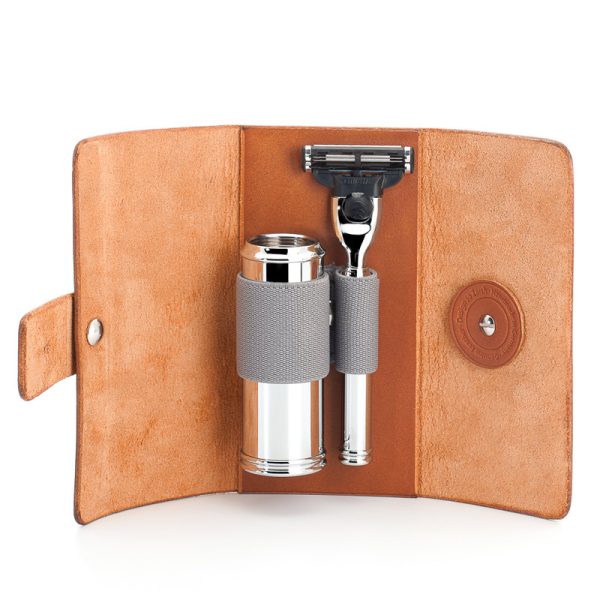 Etui Leder maat S Met Kwast en Mach3 Mes
